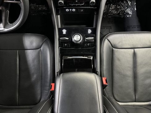 Used 2023 Jeep Grand Cherokee Overland image 25