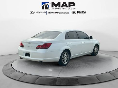 Used 2008 Toyota Avalon Limited FWD image 5