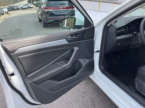 New 2026 Volkswagen Tiguan S image 5