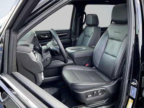Used 2023 GMC Yukon XL Denali w/ LPO, Floor Liner Package AWD/4WD image 26
