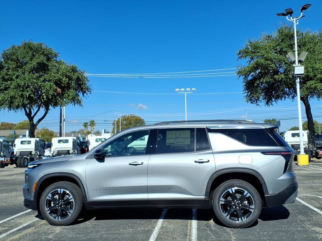 New 2027 Chevrolet Traverse LT w/ Enhanced Driving Package FWD image 7
