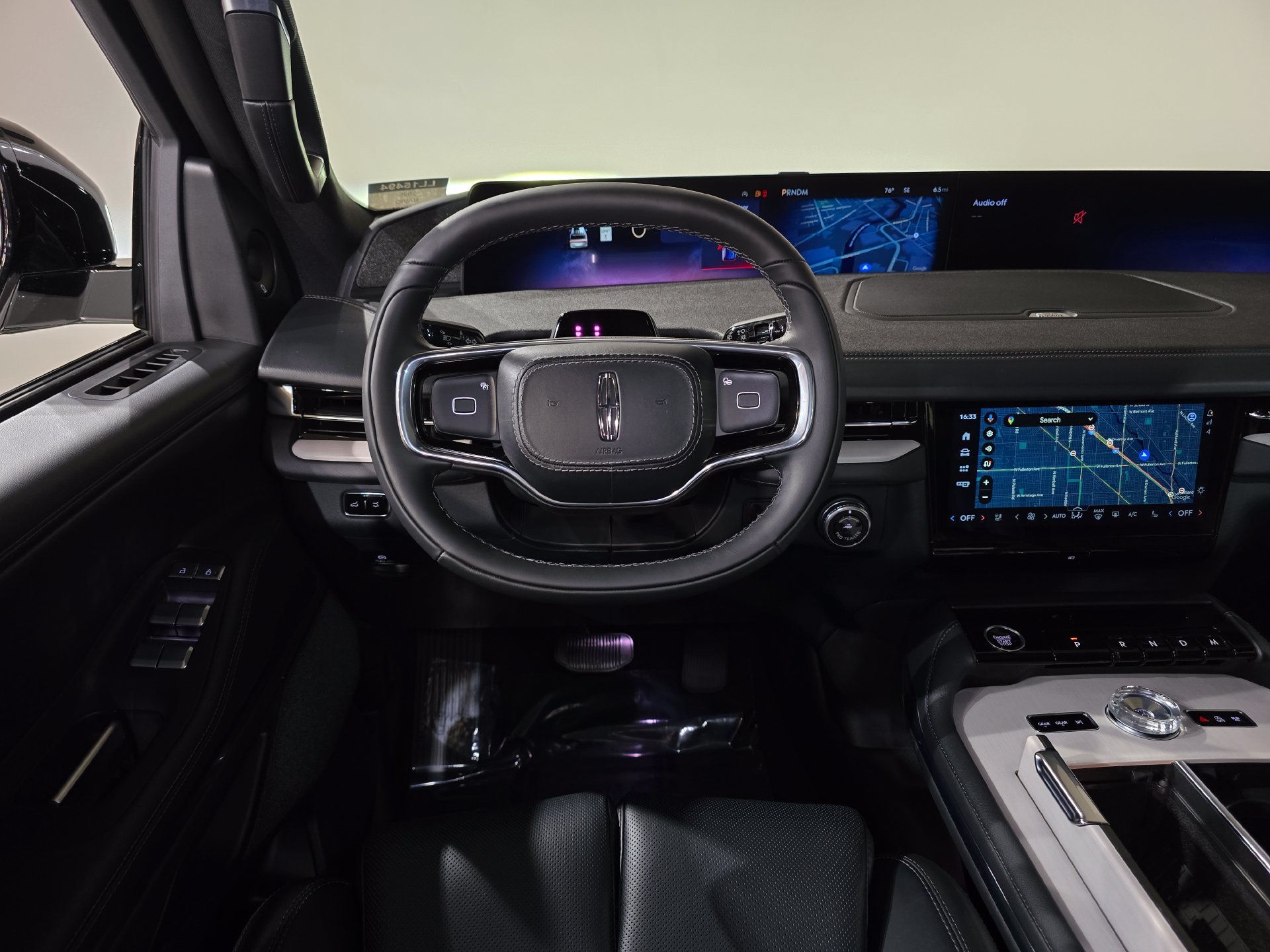 New 2025 Lincoln Navigator Reserve w/ Jet Appearance Package AWD/4WD image 37