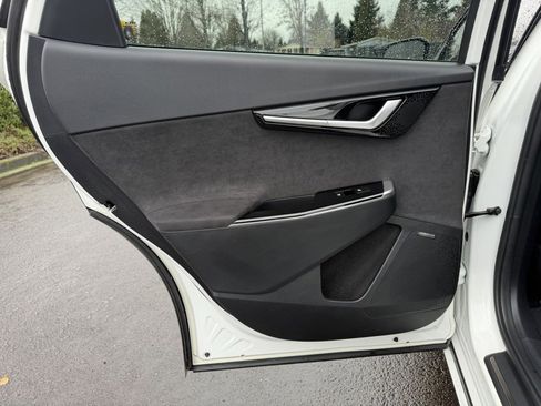 Used 2023 Kia EV6 GT image 32