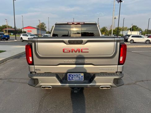 Used 2023 GMC Sierra 1500 Denali w/ Denali Reserve Package AWD/4WD image 10