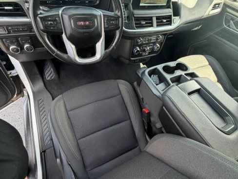 Used 2022 GMC Yukon SLE w/ Gmc Pro Safety Plus Package AWD/4WD image 10