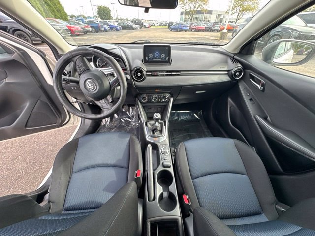 Used 2017 Toyota Yaris iA FWD image 13