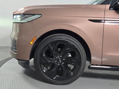 New 2026 Lincoln Navigator Black Label AWD/4WD image 11