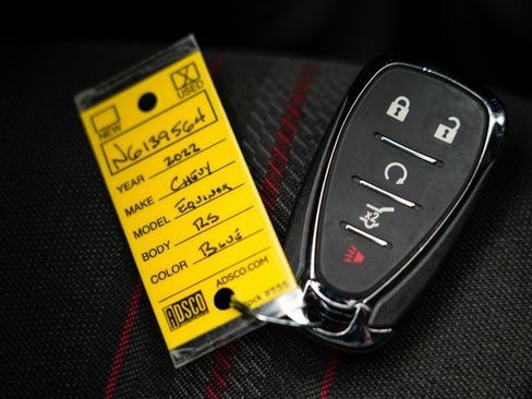 Used 2022 Chevrolet Equinox RS w/ LPO, Floor Liner Package image 34