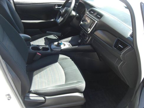 Used 2022 Nissan Leaf S Plus FWD image 17