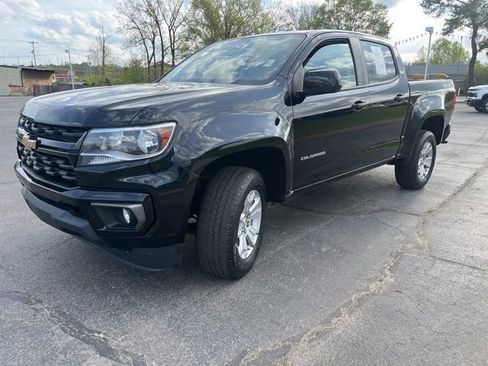 Used 2022 Chevrolet Colorado LT w/ LT Convenience Package image 3