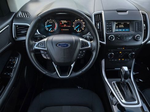 Used 2017 Ford Edge SEL FWD image 13