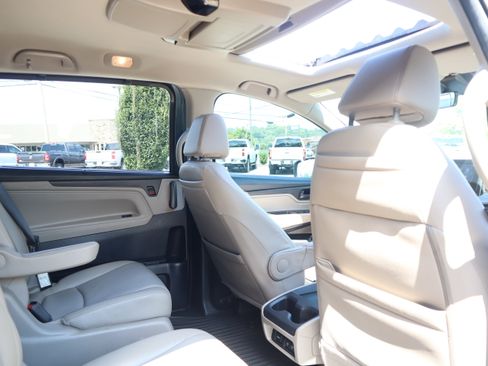 Used 2018 Honda Odyssey EX-L image 27