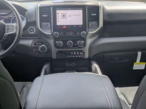 New 2026 RAM 1500 Express AWD/4WD image 23