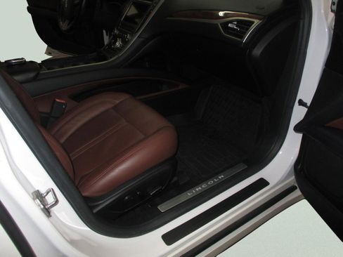 Used 2017 Lincoln MKZ Reserve w/ Climate Package image 14