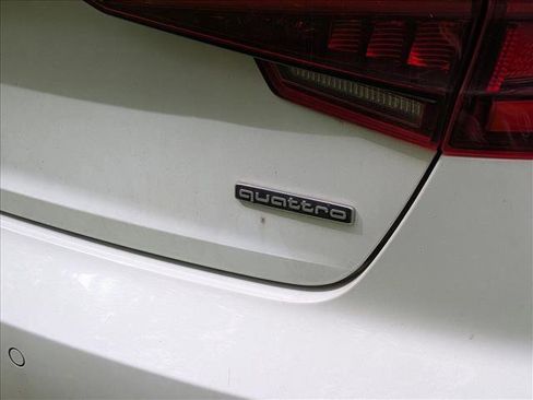 Used 2019 Audi A4 2.0T Premium Plus w/ Premium Plus Package AWD/4WD image 11