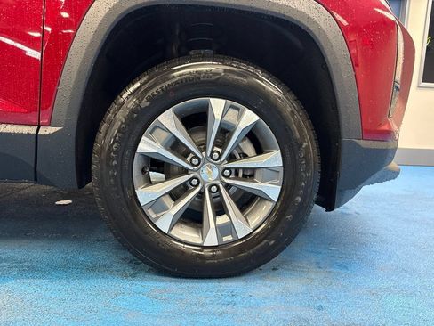 New 2026 Chevrolet Equinox LT FWD image 3