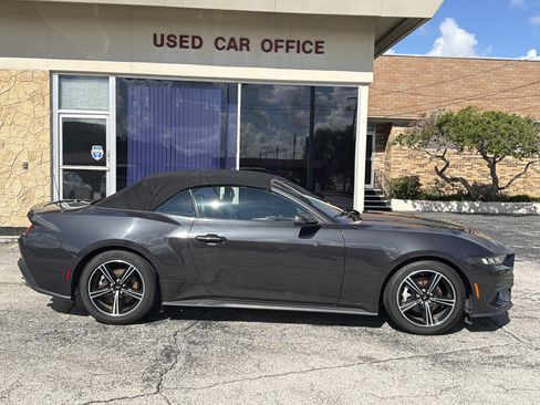 Used 2024 Ford Mustang Premium RWD image 13