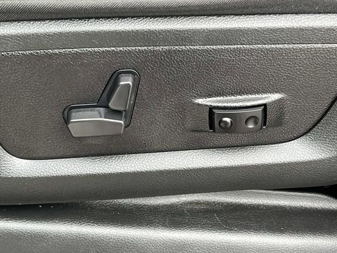 Used 2024 RAM 2500 Laramie w/ Safety Group image 11