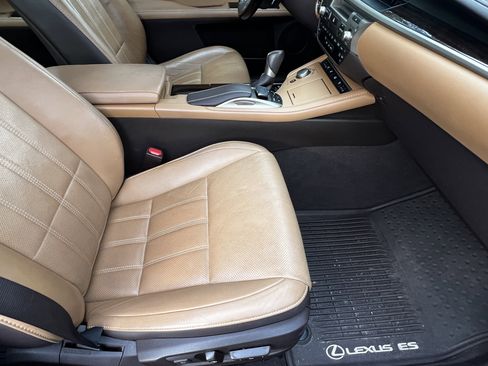 Used 2017 Lexus ES 350 image 46