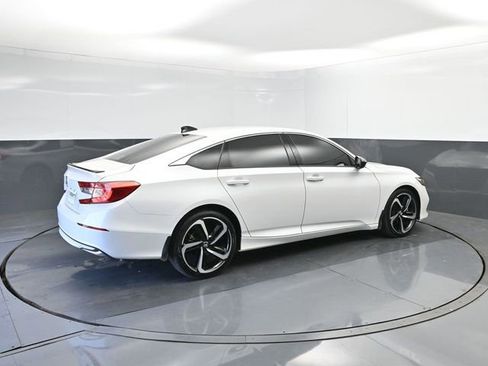 Used 2022 Honda Accord Sport image 15