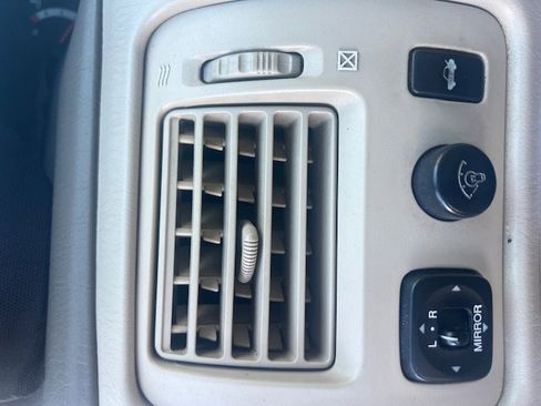 Used 2001 Toyota Avalon XL image 15