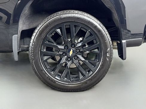 Certified 2025 Chevrolet Silverado 1500 High Country w/ Midnight Edition image 40