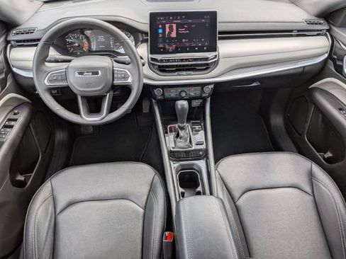 Used 2025 Jeep Compass Limited AWD/4WD image 27