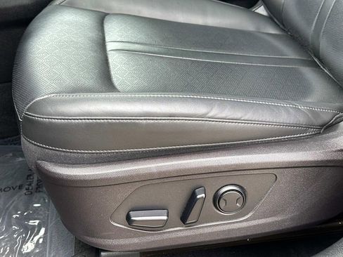 Used 2022 Kia Sorento SX image 17