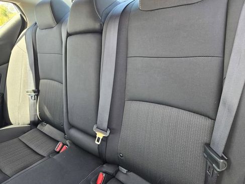 Used 2025 Nissan Altima 2.5 SV FWD image 10