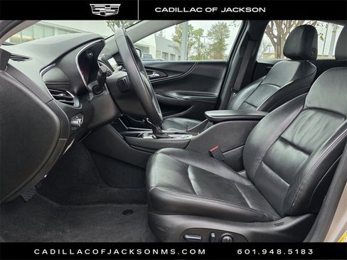 Used 2024 Chevrolet Malibu LT image 11