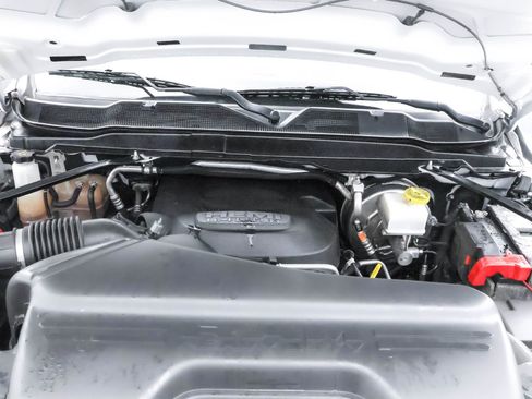 Used 2019 RAM 2500 Laramie image 38