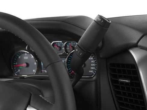Used 2017 Chevrolet Suburban LT AWD/4WD image 11
