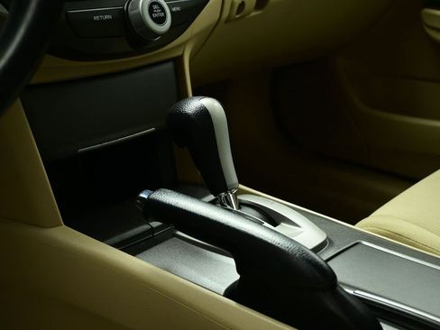 Used 2012 Honda Accord LX image 25