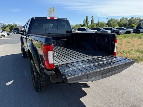 Used 2019 Ford F250 Lariat w/ Lariat Ultimate Package AWD/4WD image 13