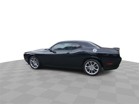 Used 2022 Dodge Challenger GT image 6
