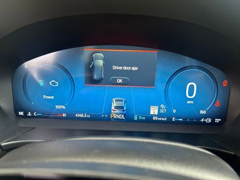 Used 2026 Ford Escape SE w/ PHEV Premium Package image 16