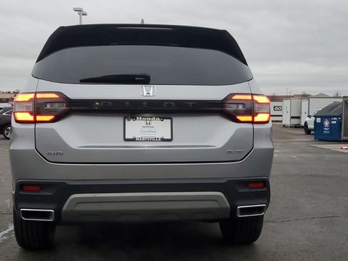 Certified 2023 Honda Pilot Elite image 6