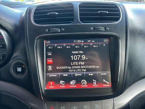 Used 2019 Dodge Journey Crossroad AWD/4WD image 7