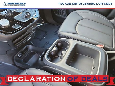 New 2026 Chrysler Pacifica Select image 35