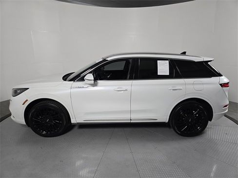 Certified 2021 Lincoln Corsair Reserve image 7