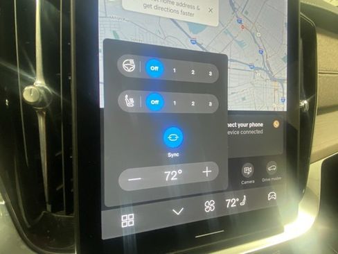 Certified 2025 Volvo XC90 B6 Plus image 23