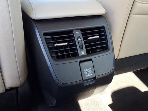 Used 2018 Honda Clarity Touring image 9