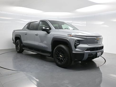 Used 2026 Chevrolet Silverado EV LT AWD/4WD image 30