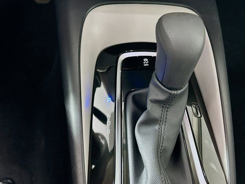 Used 2026 Toyota Corolla LE image 25