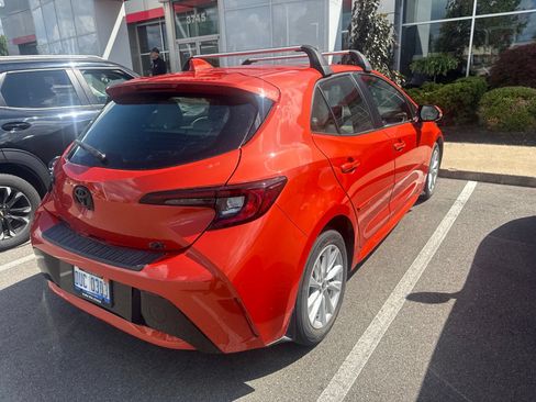 Used 2023 Toyota Corolla SE FWD image 4