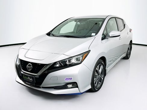 Used 2019 Nissan Leaf SV Plus w/ SV Plus Technology Package image 3