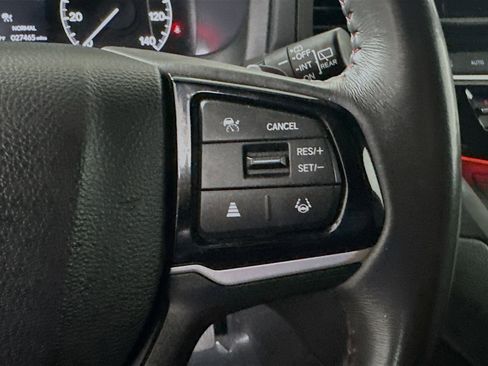 Used 2025 Honda Odyssey Sport-L image 17