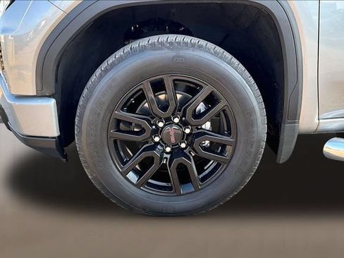 Used 2023 GMC Sierra 1500 Elevation AWD/4WD image 6
