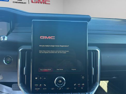 New 2026 GMC Acadia Elevation w/ LPO, Floor Liner Package image 15