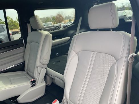 New 2026 Jeep Grand Wagoneer Summit image 35